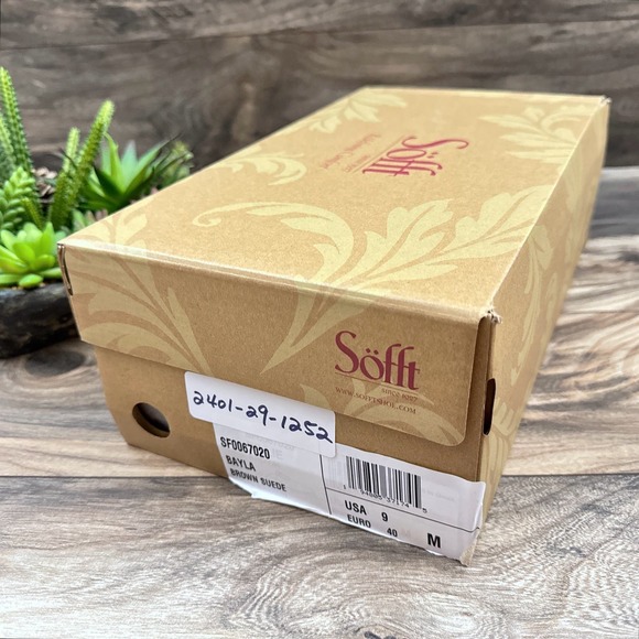 NIB Sofft Bayla 9M Suede Leather Slip On Comfort Clogs Mules Brown - Picture 10 of 11